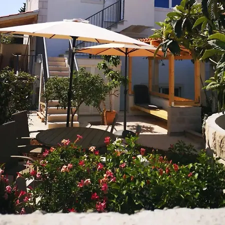 Natasa- One Bedroom With Terrace A2 - St