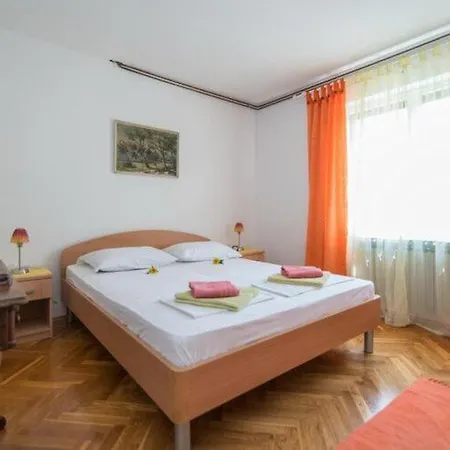 Natasa- One Bedroom With Terrace A2 - St Appartement *