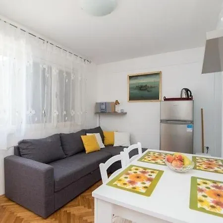 Natasa- One Bedroom With Terrace A2 - St