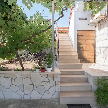 Natasa- One Bedroom With Terrace A2 - St *